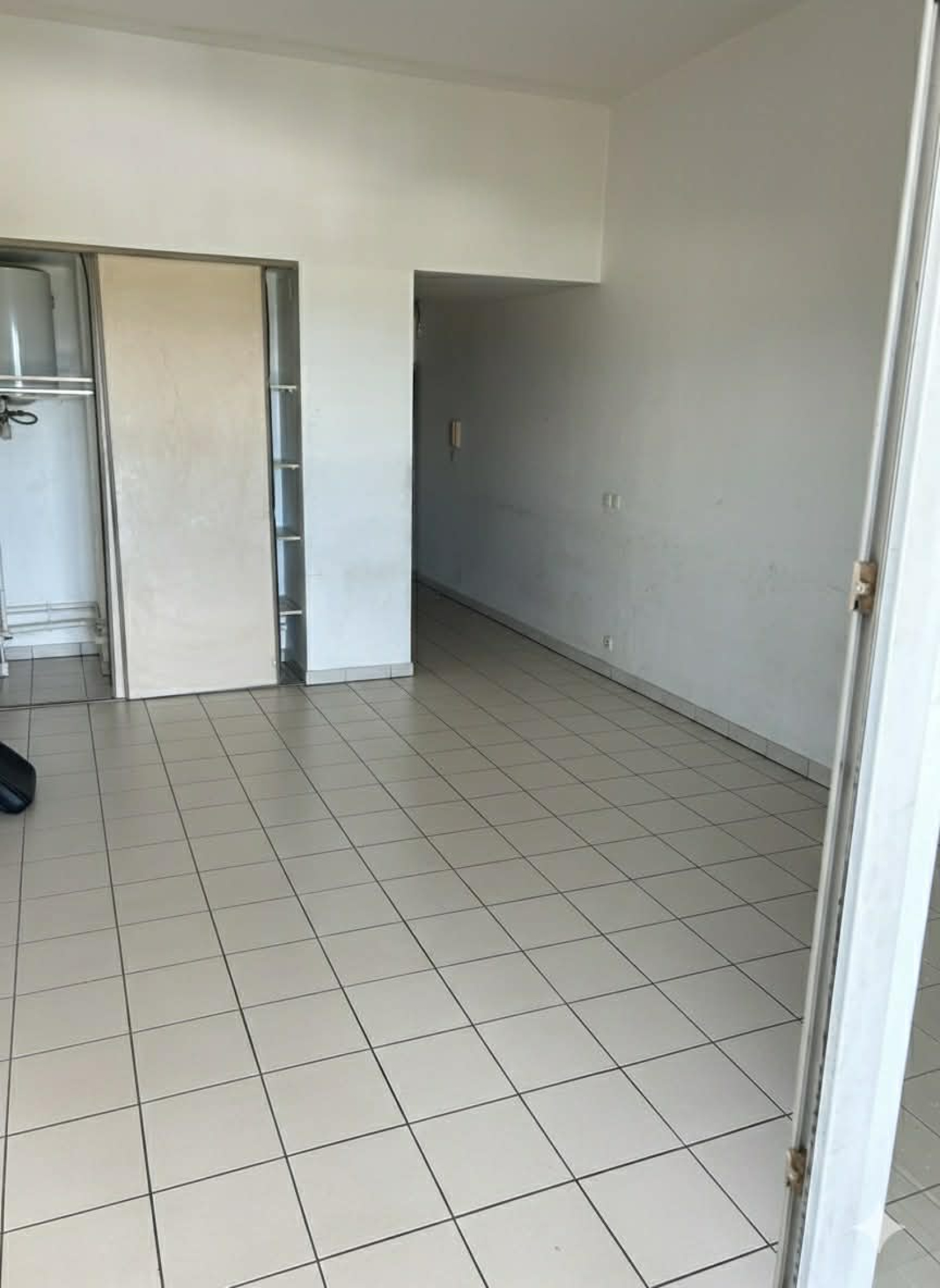 Image_, Studio, Saint-Denis, ref :BCVST150001137