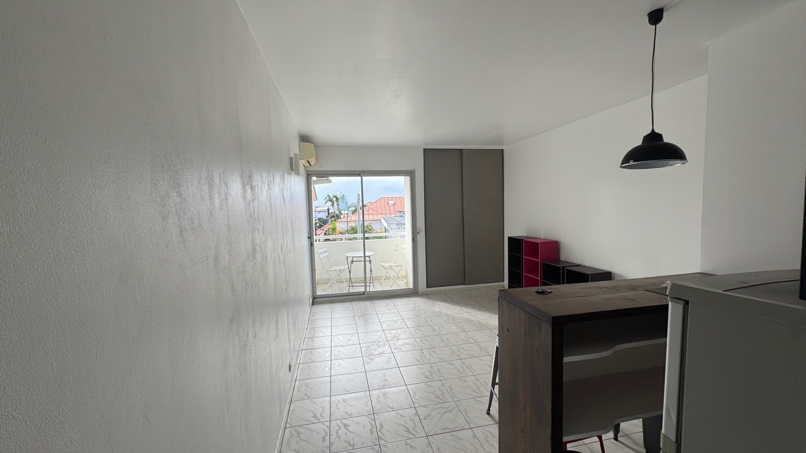 Image_, Studio, Saint-Denis, ref :ILST10001091